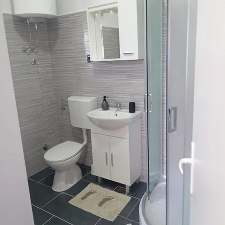 Kastelanic Apartamento *